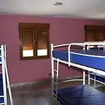 Outeiro Hostel *
